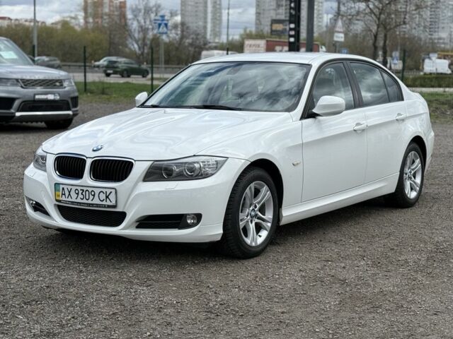 Білий БМВ 3 Серія, об'ємом двигуна 2 л та пробігом 93 тис. км за 11000 $, фото 1 на Automoto.ua