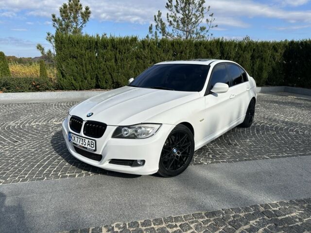 БМВ 3 Серия 2011 в Днепре (Днепропетровске) на Automoto.ua Белый БМВ 3 Серия, объемом двигателя 3 л и пробегом 238 тыс. км за 8000 $, фото 1 на Automoto.ua