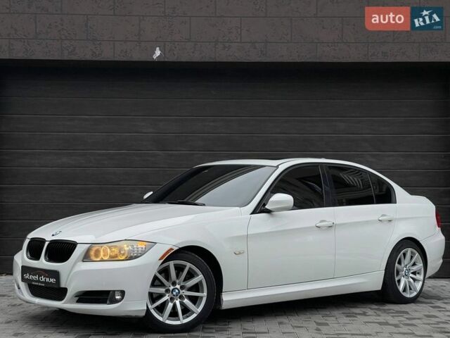 Білий БМВ 3 Серія, об'ємом двигуна 3 л та пробігом 277 тис. км за 8699 $, фото 1 на Automoto.ua