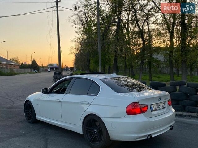 Белый БМВ 3 Серия, объемом двигателя 2.99 л и пробегом 311 тыс. км за 12000 $, фото 1 на Automoto.ua