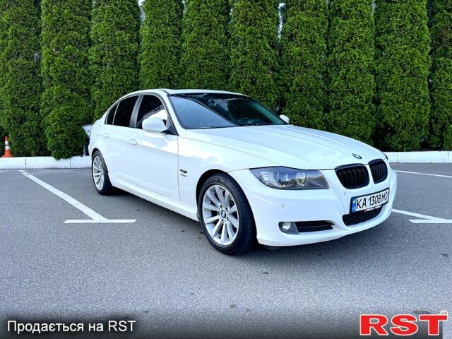 Белый БМВ 3 Серия, объемом двигателя 3 л и пробегом 267 тыс. км за 9300 $, фото 1 на Automoto.ua
