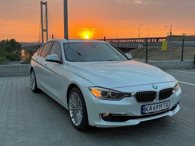 Белый БМВ 3 Серия, объемом двигателя 2 л и пробегом 200 тыс. км за 12900 $, фото 1 на Automoto.ua