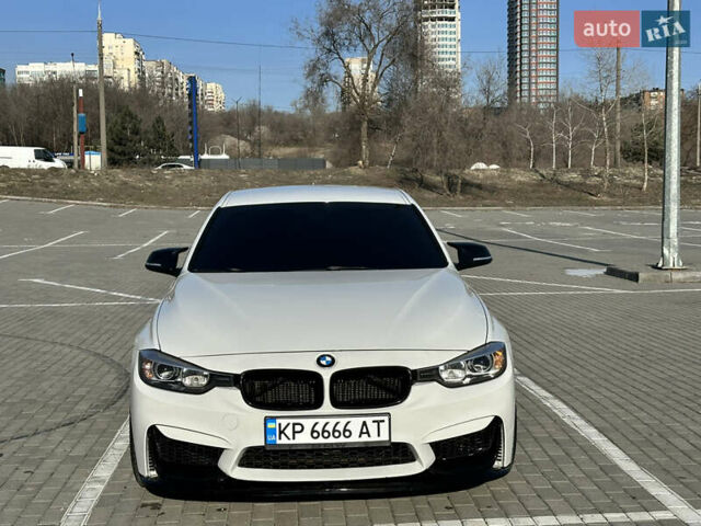 Белый БМВ 3 Серия, объемом двигателя 2 л и пробегом 219 тыс. км за 13900 $, фото 1 на Automoto.ua