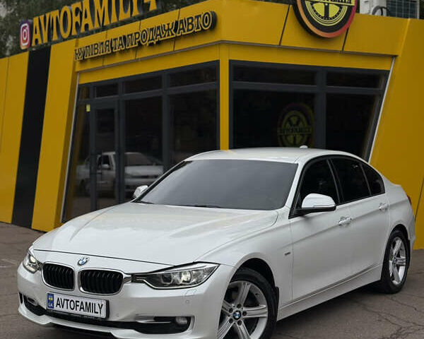 Белый БМВ 3 Серия, объемом двигателя 2 л и пробегом 182 тыс. км за 11999 $, фото 1 на Automoto.ua
