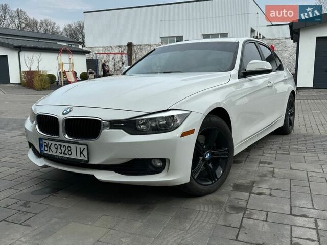 Белый БМВ 3 Серия, объемом двигателя 2 л и пробегом 341 тыс. км за 9500 $, фото 1 на Automoto.ua