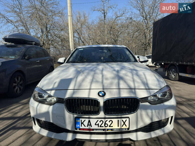 Белый БМВ 3 Серия, объемом двигателя 2 л и пробегом 297 тыс. км за 11500 $, фото 1 на Automoto.ua