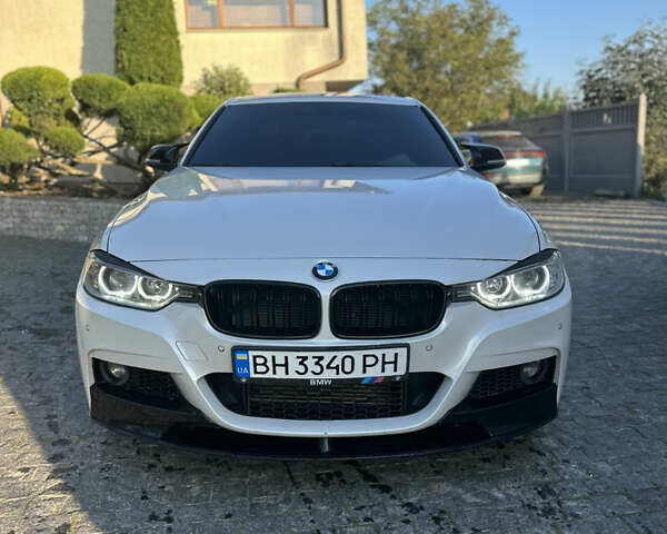 Белый БМВ 3 Серия, объемом двигателя 2.98 л и пробегом 199 тыс. км за 14400 $, фото 1 на Automoto.ua
