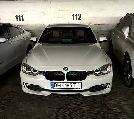 Белый БМВ 3 Серия, объемом двигателя 2 л и пробегом 123 тыс. км за 14200 $, фото 1 на Automoto.ua