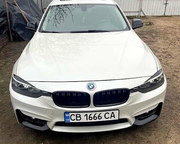 Білий БМВ 3 Серія, об'ємом двигуна 2 л та пробігом 230 тис. км за 12200 $, фото 1 на Automoto.ua