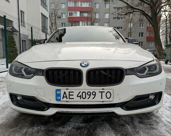 Белый БМВ 3 Серия, объемом двигателя 2 л и пробегом 309 тыс. км за 10900 $, фото 1 на Automoto.ua