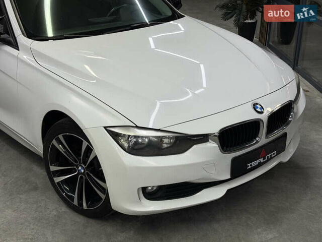 БМВ 3 Серія 2012 у Одесі на Automoto.ua Білий БМВ 3 Серія, об'ємом двигуна 2 л та пробігом 420 тис. км за 10900 $, фото 1 на Automoto.ua