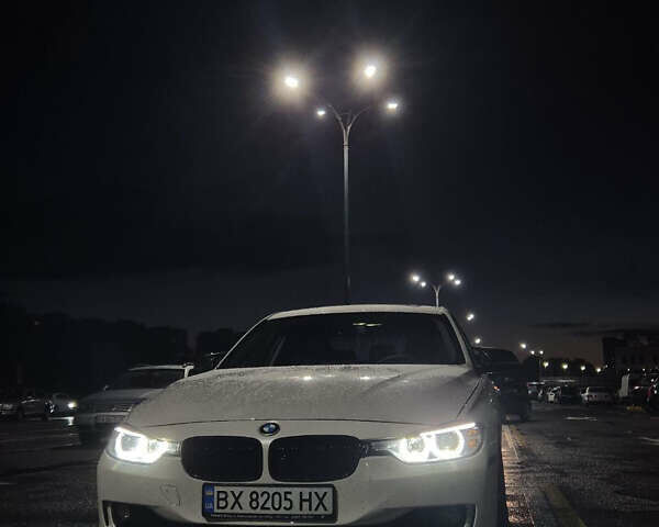 Белый БМВ 3 Серия, объемом двигателя 2 л и пробегом 209 тыс. км за 14200 $, фото 1 на Automoto.ua