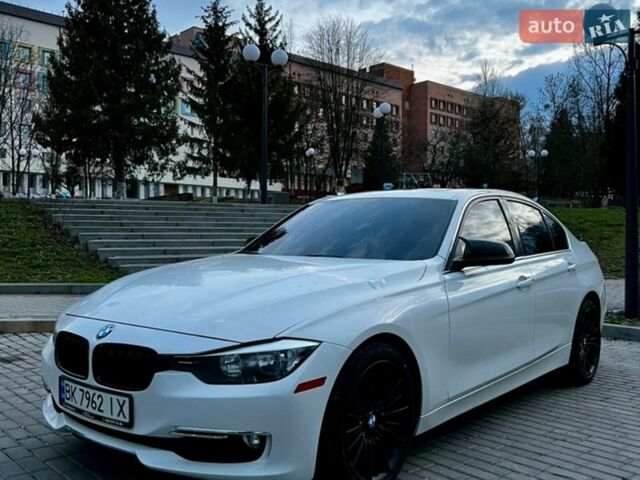 Білий БМВ 3 Серія, об'ємом двигуна 2 л та пробігом 189 тис. км за 13900 $, фото 1 на Automoto.ua