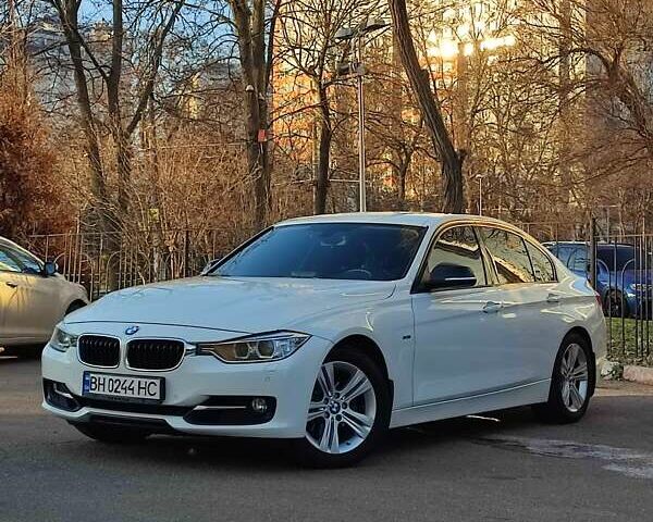 Белый БМВ 3 Серия, объемом двигателя 2 л и пробегом 152 тыс. км за 11900 $, фото 1 на Automoto.ua