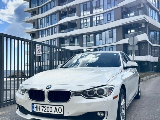 Белый БМВ 3 Серия, объемом двигателя 2 л и пробегом 175 тыс. км за 11500 $, фото 1 на Automoto.ua