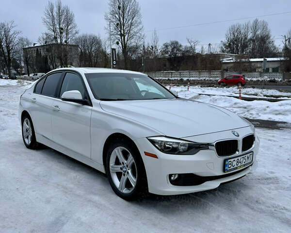 Белый БМВ 3 Серия, объемом двигателя 2 л и пробегом 222 тыс. км за 12200 $, фото 1 на Automoto.ua