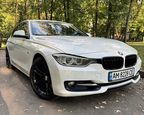 Белый БМВ 3 Серия, объемом двигателя 2 л и пробегом 186 тыс. км за 14900 $, фото 1 на Automoto.ua
