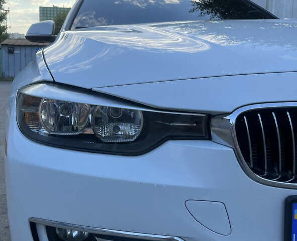 Белый БМВ 3 Серия, объемом двигателя 2 л и пробегом 250 тыс. км за 13000 $, фото 1 на Automoto.ua