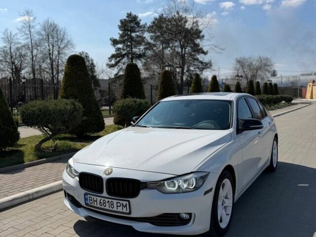 Белый БМВ 3 Серия, объемом двигателя 2 л и пробегом 270 тыс. км за 9800 $, фото 1 на Automoto.ua