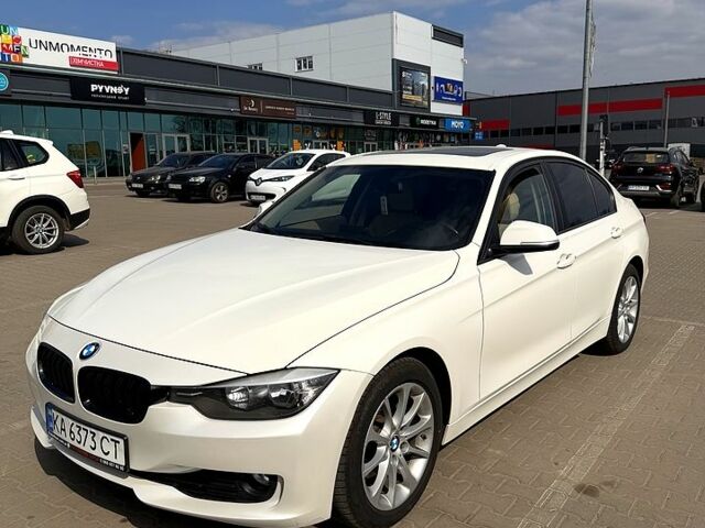Білий БМВ 3 Серія, об'ємом двигуна 2 л та пробігом 176 тис. км за 12400 $, фото 1 на Automoto.ua