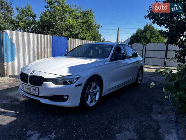 Белый БМВ 3 Серия, объемом двигателя 2 л и пробегом 173 тыс. км за 12500 $, фото 1 на Automoto.ua