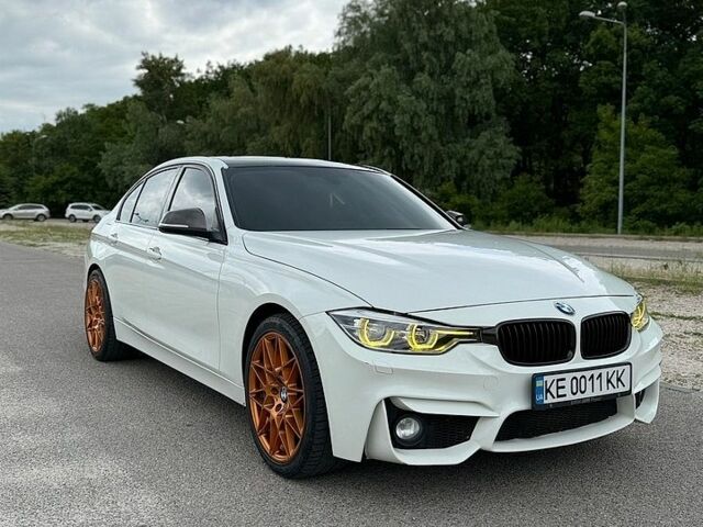 Белый БМВ 3 Серия, объемом двигателя 2 л и пробегом 156 тыс. км за 12999 $, фото 1 на Automoto.ua