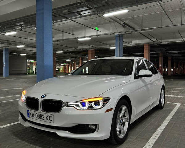Білий БМВ 3 Серія, об'ємом двигуна 2 л та пробігом 101 тис. км за 13700 $, фото 1 на Automoto.ua