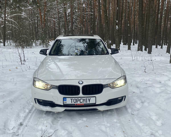 Білий БМВ 3 Серія, об'ємом двигуна 2 л та пробігом 286 тис. км за 14000 $, фото 1 на Automoto.ua