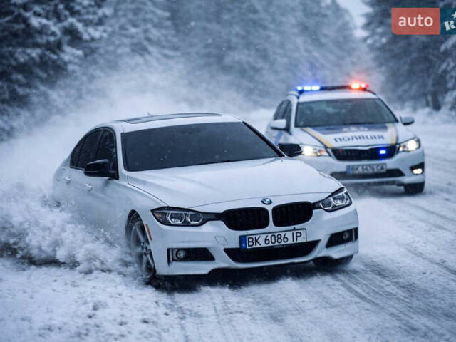 Белый БМВ 3 Серия, объемом двигателя 2 л и пробегом 250 тыс. км за 12900 $, фото 1 на Automoto.ua