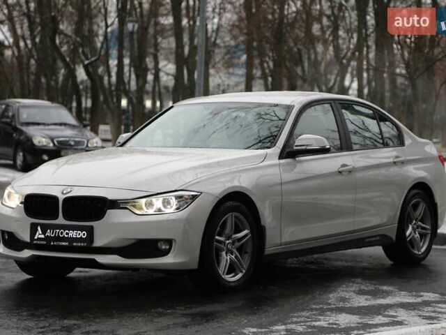 Белый БМВ 3 Серия, объемом двигателя 2 л и пробегом 180 тыс. км за 13000 $, фото 1 на Automoto.ua
