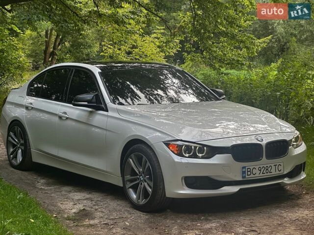 Білий БМВ 3 Серія, об'ємом двигуна 2 л та пробігом 176 тис. км за 10200 $, фото 1 на Automoto.ua