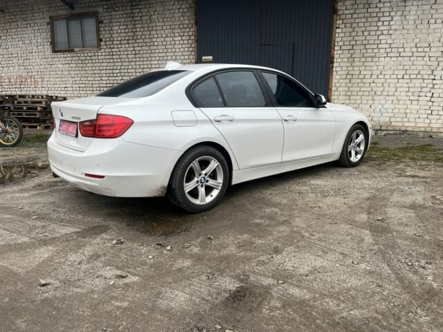 Белый БМВ 3 Серия, объемом двигателя 2 л и пробегом 239 тыс. км за 9650 $, фото 1 на Automoto.ua