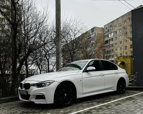 Белый БМВ 3 Серия, объемом двигателя 2 л и пробегом 231 тыс. км за 12100 $, фото 1 на Automoto.ua