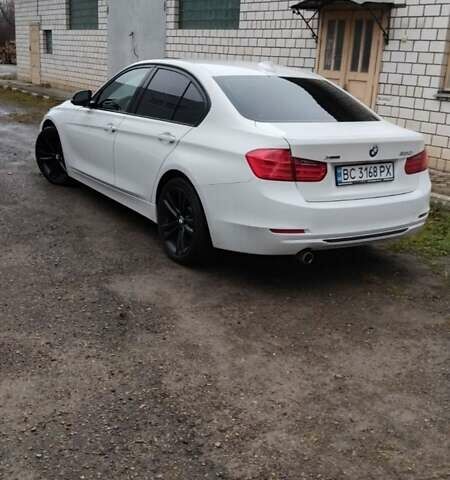 Білий БМВ 3 Серія, об'ємом двигуна 2 л та пробігом 260 тис. км за 11500 $, фото 1 на Automoto.ua