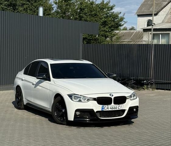 Білий БМВ 3 Серія, об'ємом двигуна 2 л та пробігом 207 тис. км за 11200 $, фото 1 на Automoto.ua