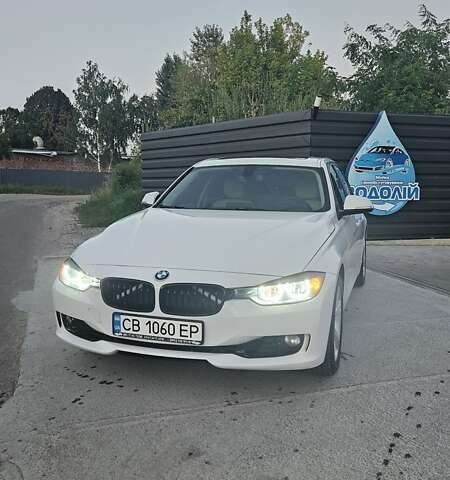 Білий БМВ 3 Серія, об'ємом двигуна 2 л та пробігом 220 тис. км за 13000 $, фото 1 на Automoto.ua