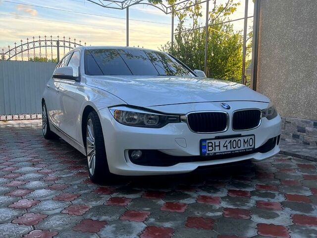 Белый БМВ 3 Серия, объемом двигателя 2 л и пробегом 245 тыс. км за 11900 $, фото 1 на Automoto.ua