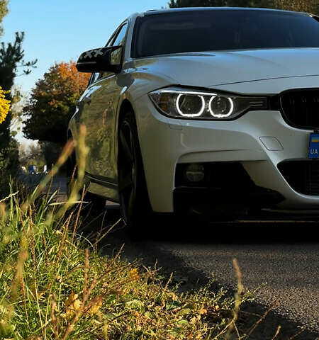 Белый БМВ 3 Серия, объемом двигателя 2 л и пробегом 230 тыс. км за 13250 $, фото 1 на Automoto.ua