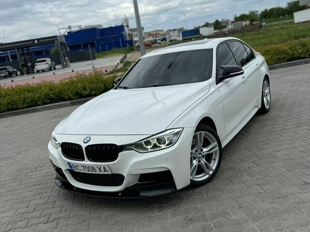 Білий БМВ 3 Серія, об'ємом двигуна 2 л та пробігом 242 тис. км за 12500 $, фото 1 на Automoto.ua