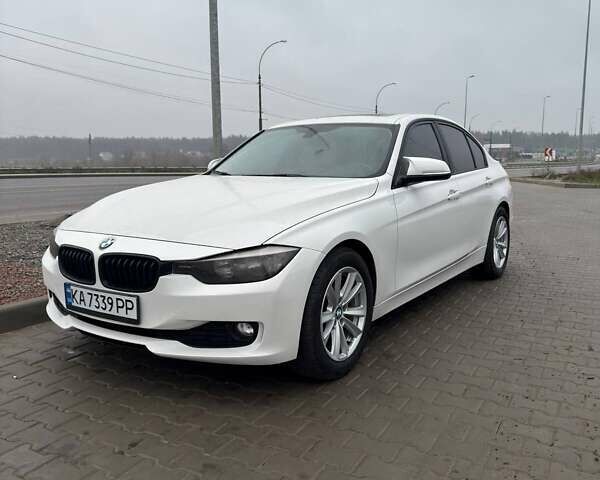 Белый БМВ 3 Серия, объемом двигателя 2 л и пробегом 200 тыс. км за 8200 $, фото 1 на Automoto.ua