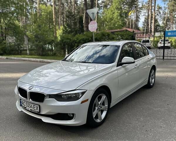 Белый БМВ 3 Серия, объемом двигателя 2 л и пробегом 202 тыс. км за 11700 $, фото 1 на Automoto.ua