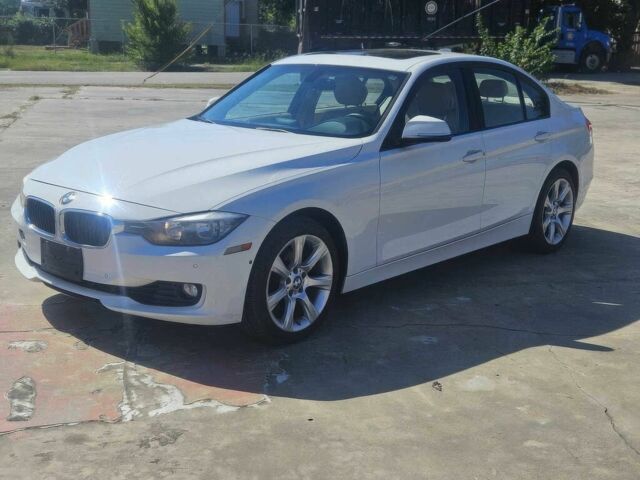 Белый БМВ 3 Серия, объемом двигателя 2 л и пробегом 84 тыс. км за 2800 $, фото 1 на Automoto.ua