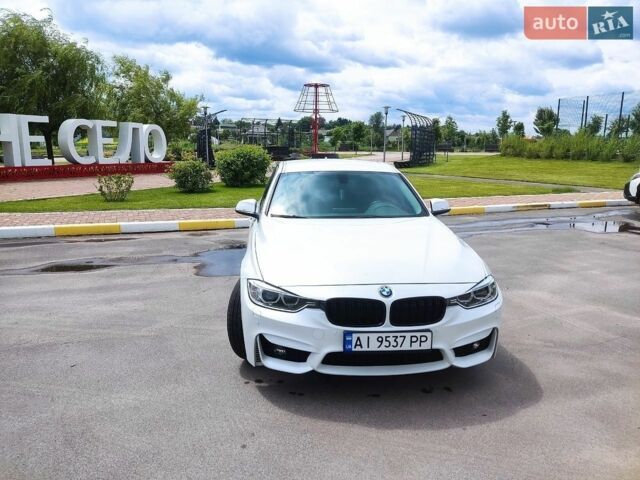 Белый БМВ 3 Серия, объемом двигателя 2 л и пробегом 140 тыс. км за 12500 $, фото 1 на Automoto.ua