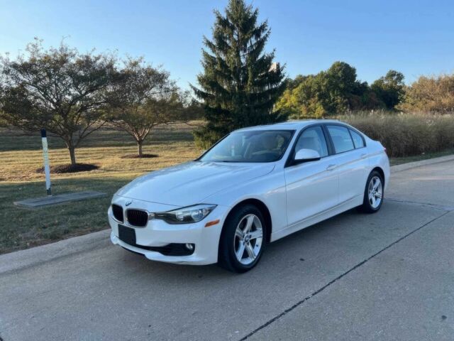 Белый БМВ 3 Серия, объемом двигателя 2 л и пробегом 88 тыс. км за 3600 $, фото 1 на Automoto.ua