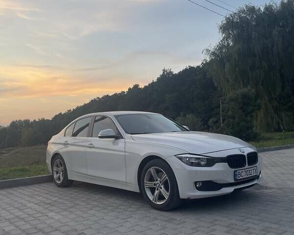 Белый БМВ 3 Серия, объемом двигателя 2 л и пробегом 155 тыс. км за 14500 $, фото 1 на Automoto.ua