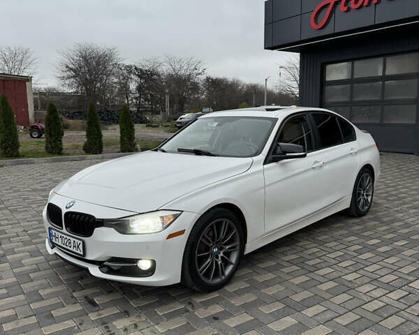 Белый БМВ 3 Серия, объемом двигателя 2 л и пробегом 142 тыс. км за 13000 $, фото 1 на Automoto.ua