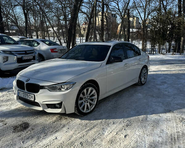 Белый БМВ 3 Серия, объемом двигателя 2 л и пробегом 180 тыс. км за 14000 $, фото 1 на Automoto.ua