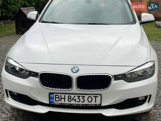 Білий БМВ 3 Серія, об'ємом двигуна 2 л та пробігом 182 тис. км за 12999 $, фото 1 на Automoto.ua