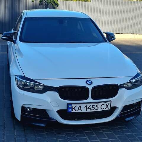 Белый БМВ 3 Серия, объемом двигателя 2 л и пробегом 171 тыс. км за 16800 $, фото 1 на Automoto.ua
