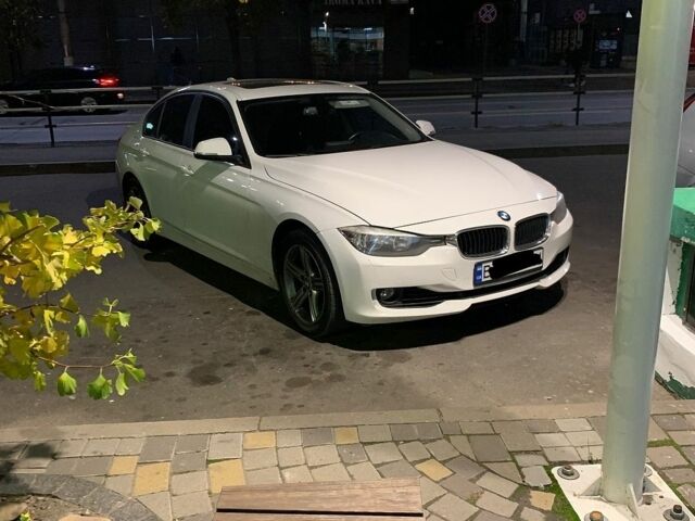 Белый БМВ 3 Серия, объемом двигателя 2 л и пробегом 138 тыс. км за 12300 $, фото 1 на Automoto.ua